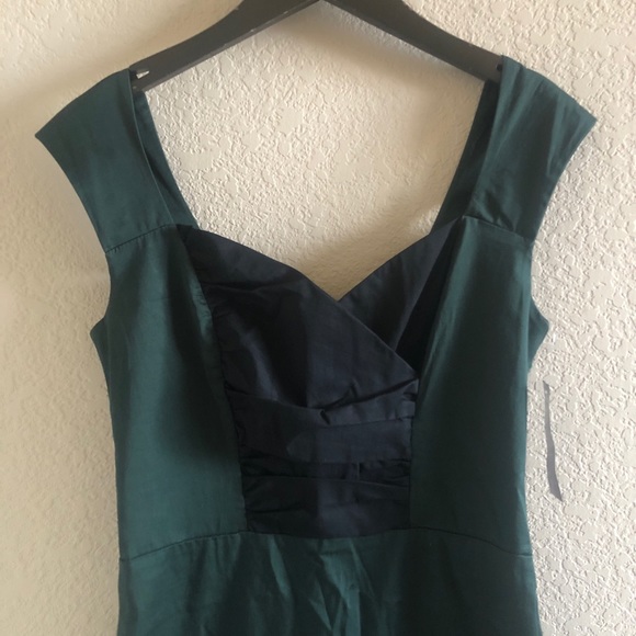 NWT Rare! Rock Steady Pinup Dress with Sweetheart Neck Green size L - Picture 8 of 10